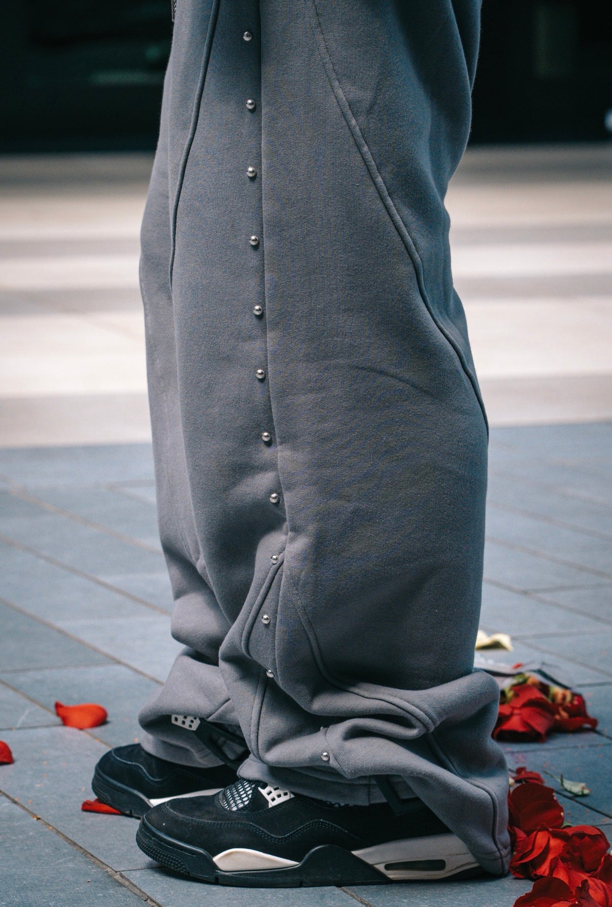 No leaps grey sweat pants