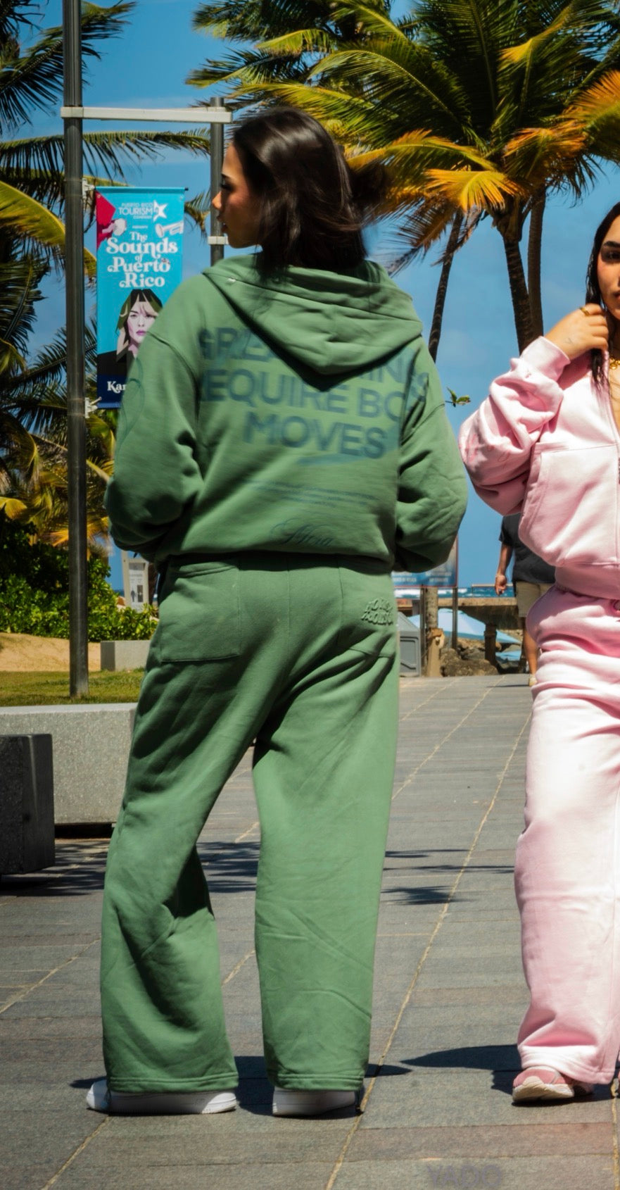 Chaqueta verde con cremallera