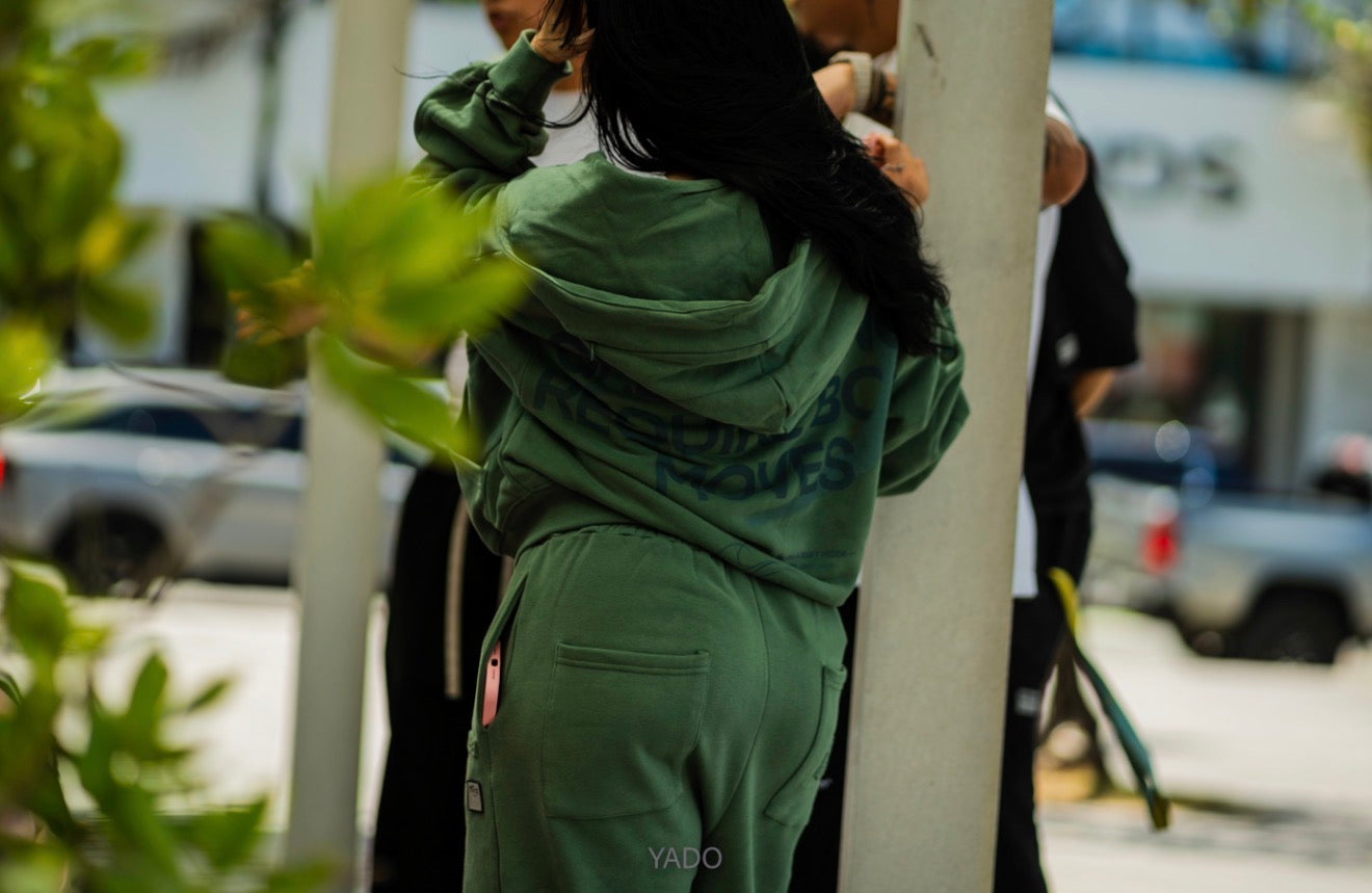 Chaqueta verde con cremallera