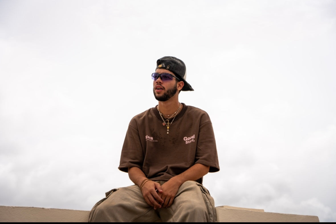 eMain Character brown t-shirt