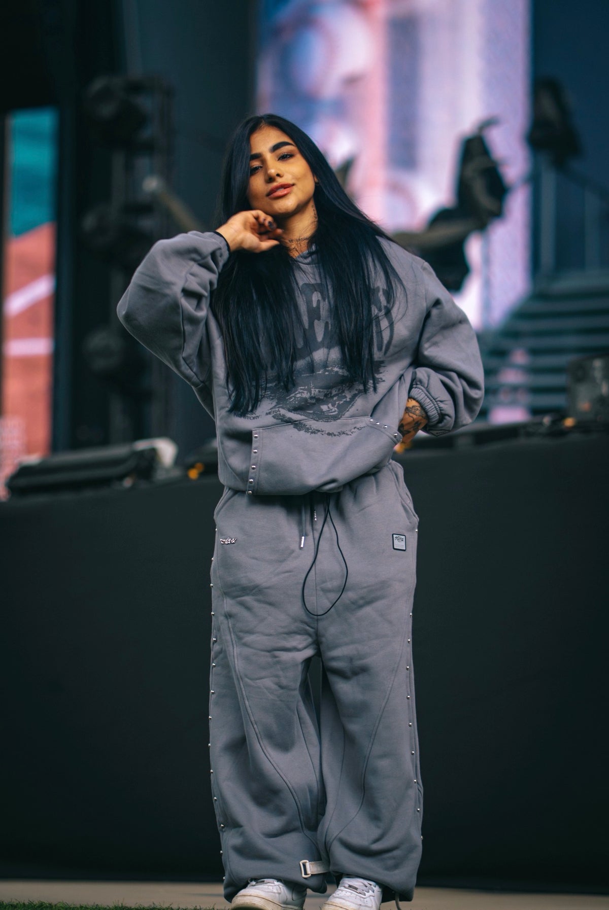 No leaps grey sweat pants