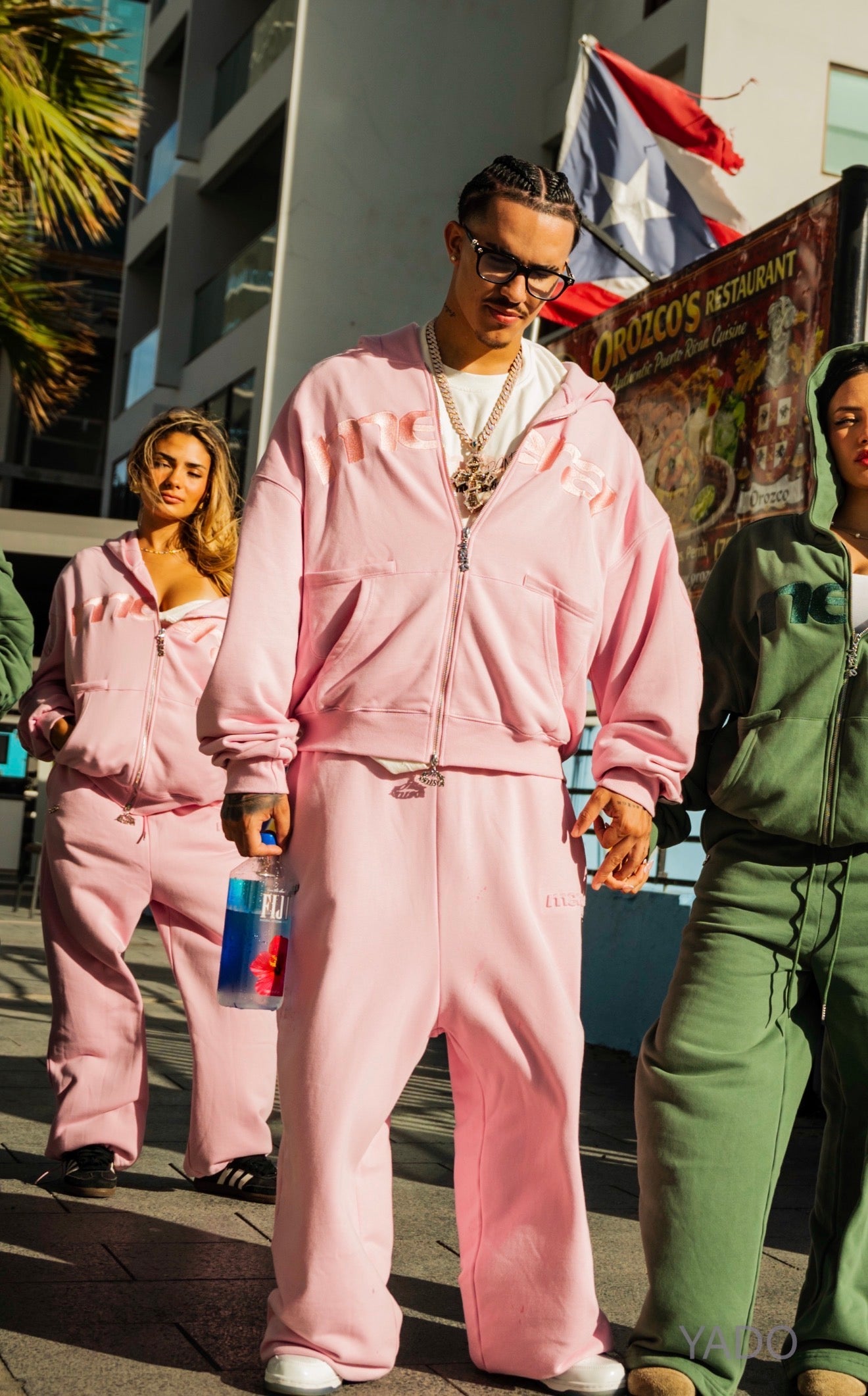Sudadera rosa con cremallera (Reestock)