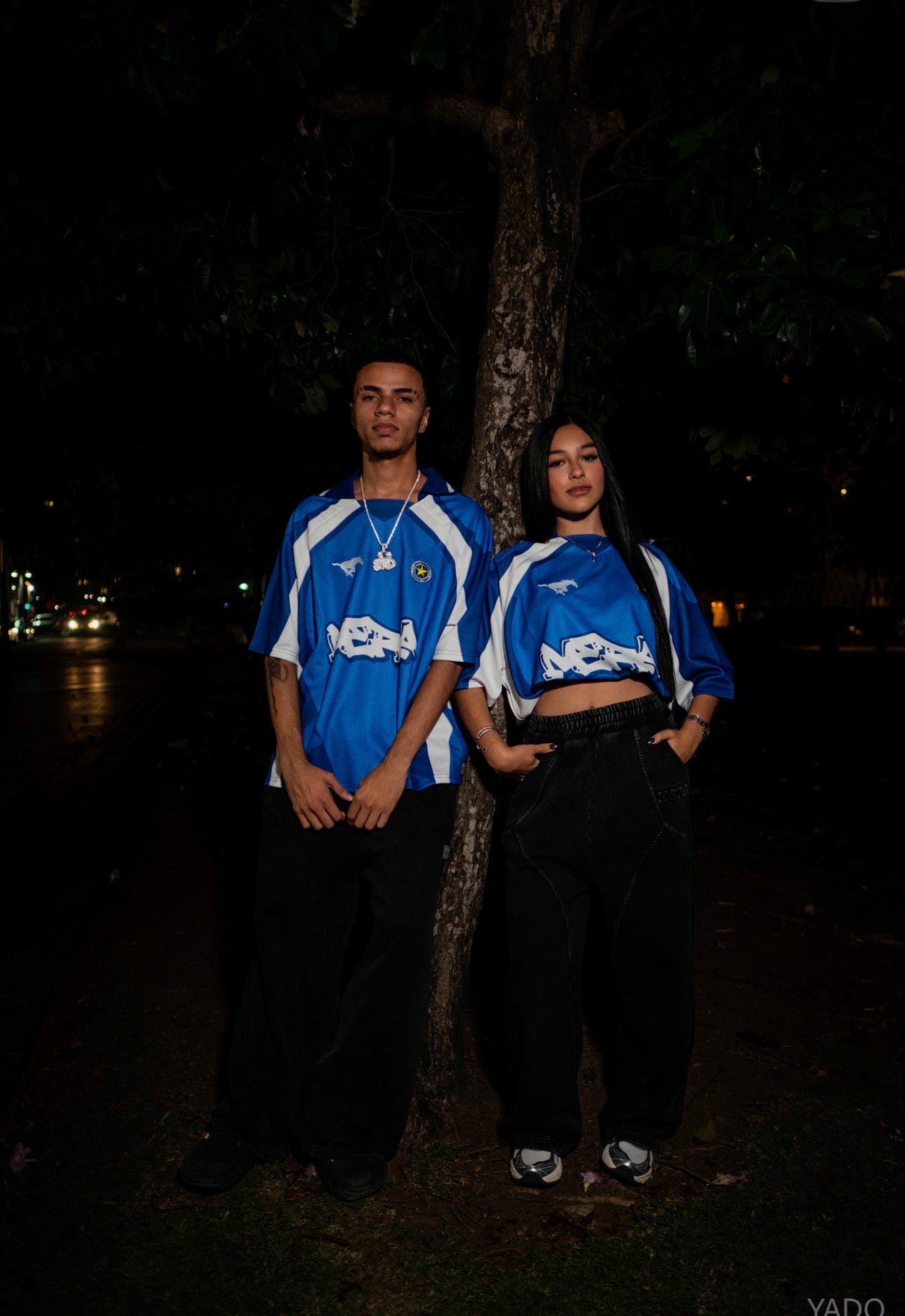 CAMISETA AZUL