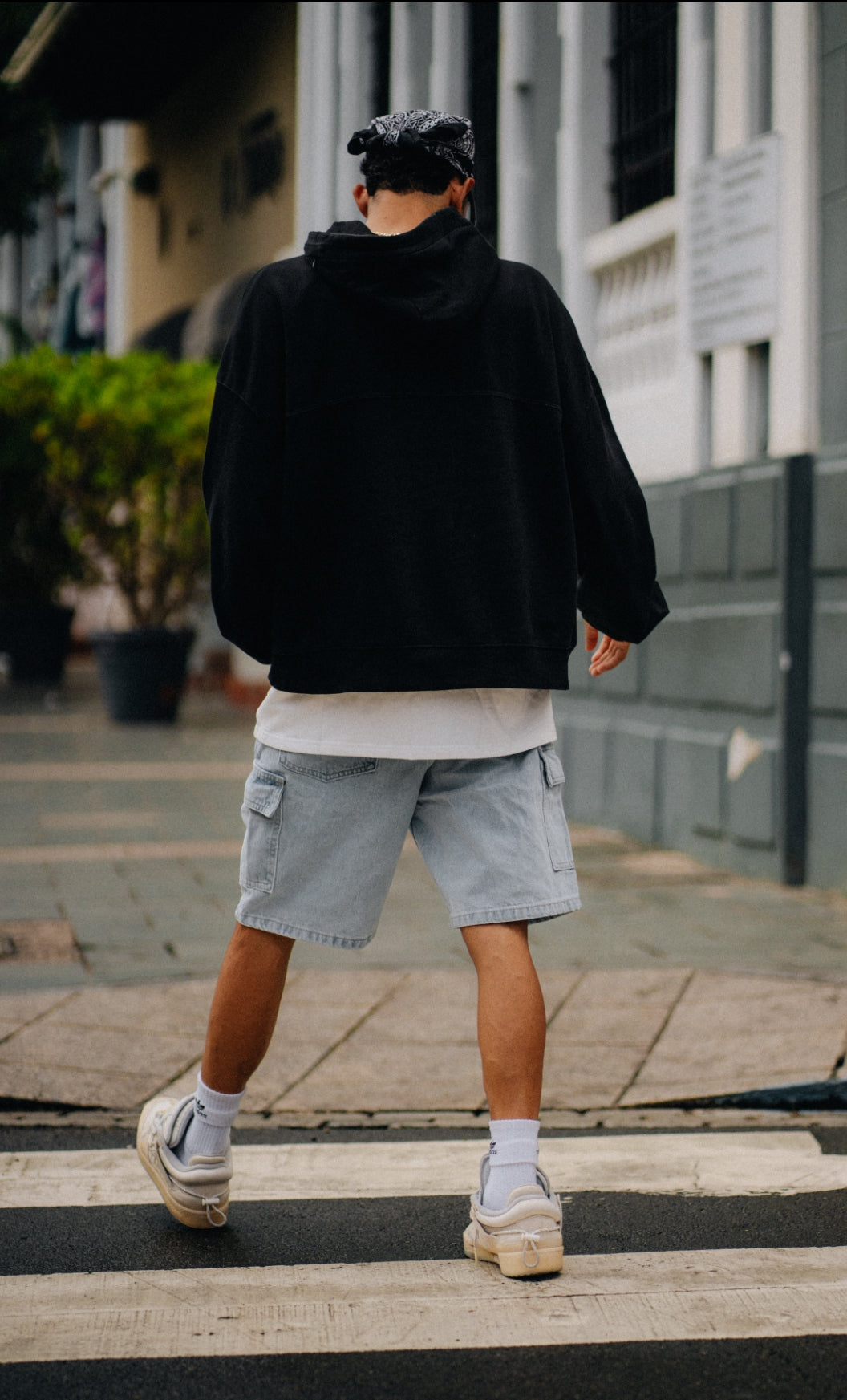 Sudadera con Capucha Negra Stone 1/25