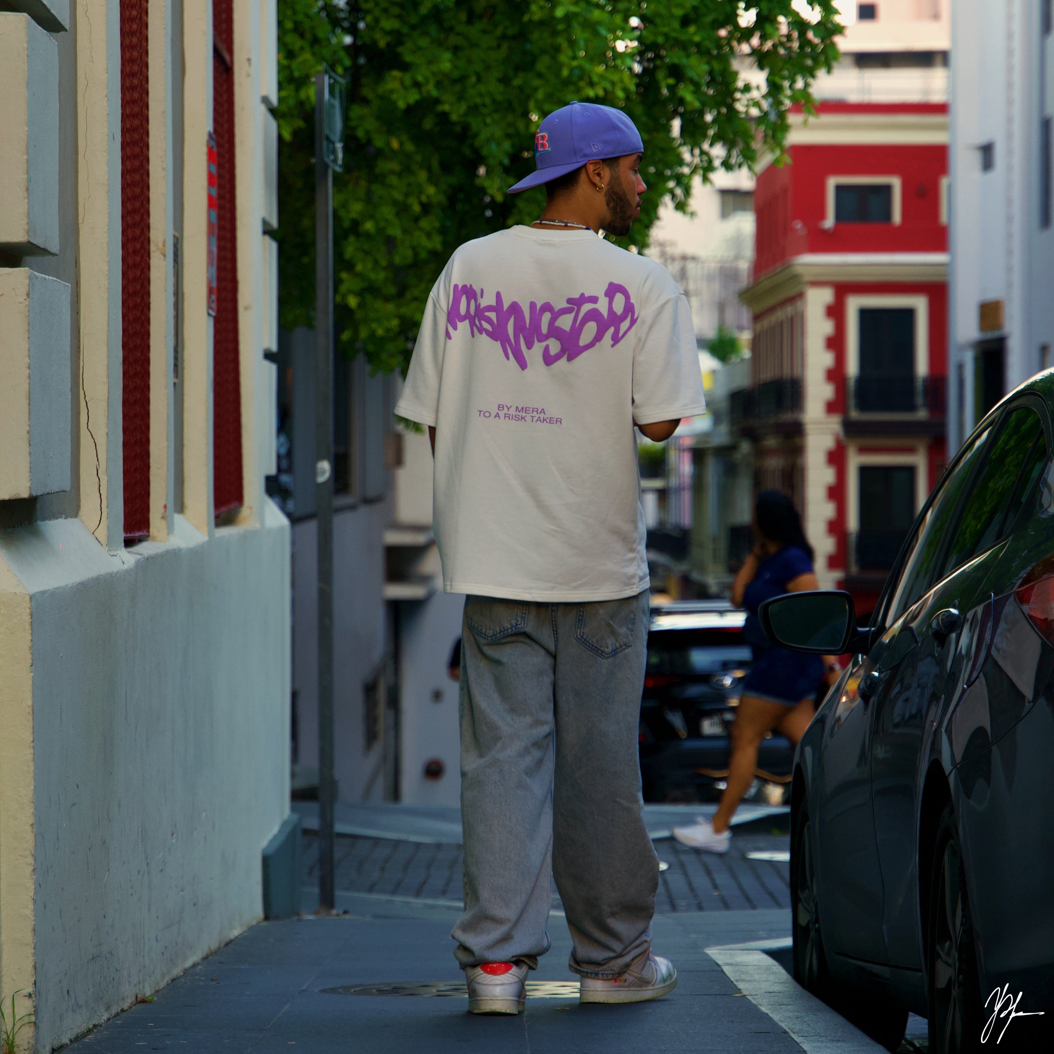 Camiseta morada "Risk Taker"