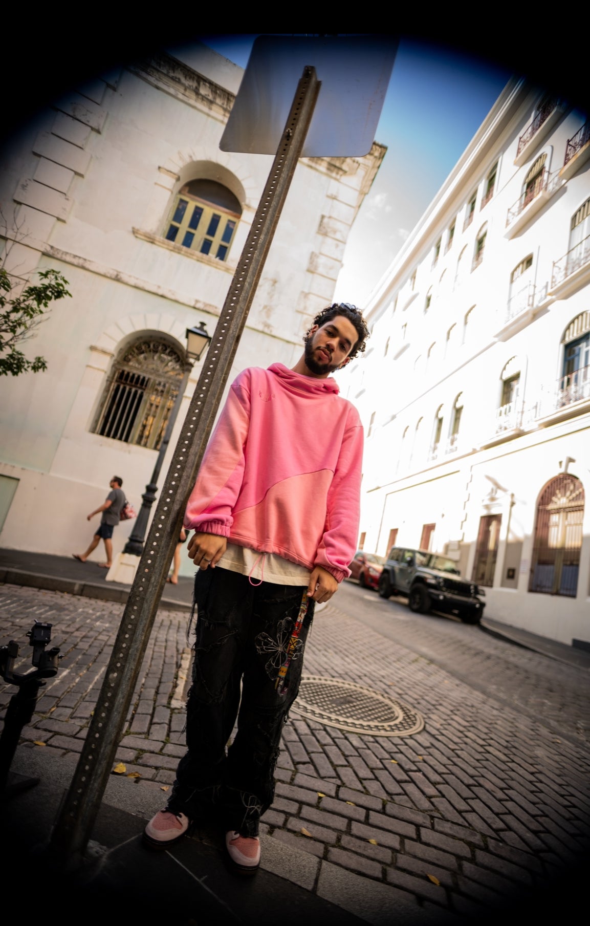 Sudadera con capucha rosa navideña