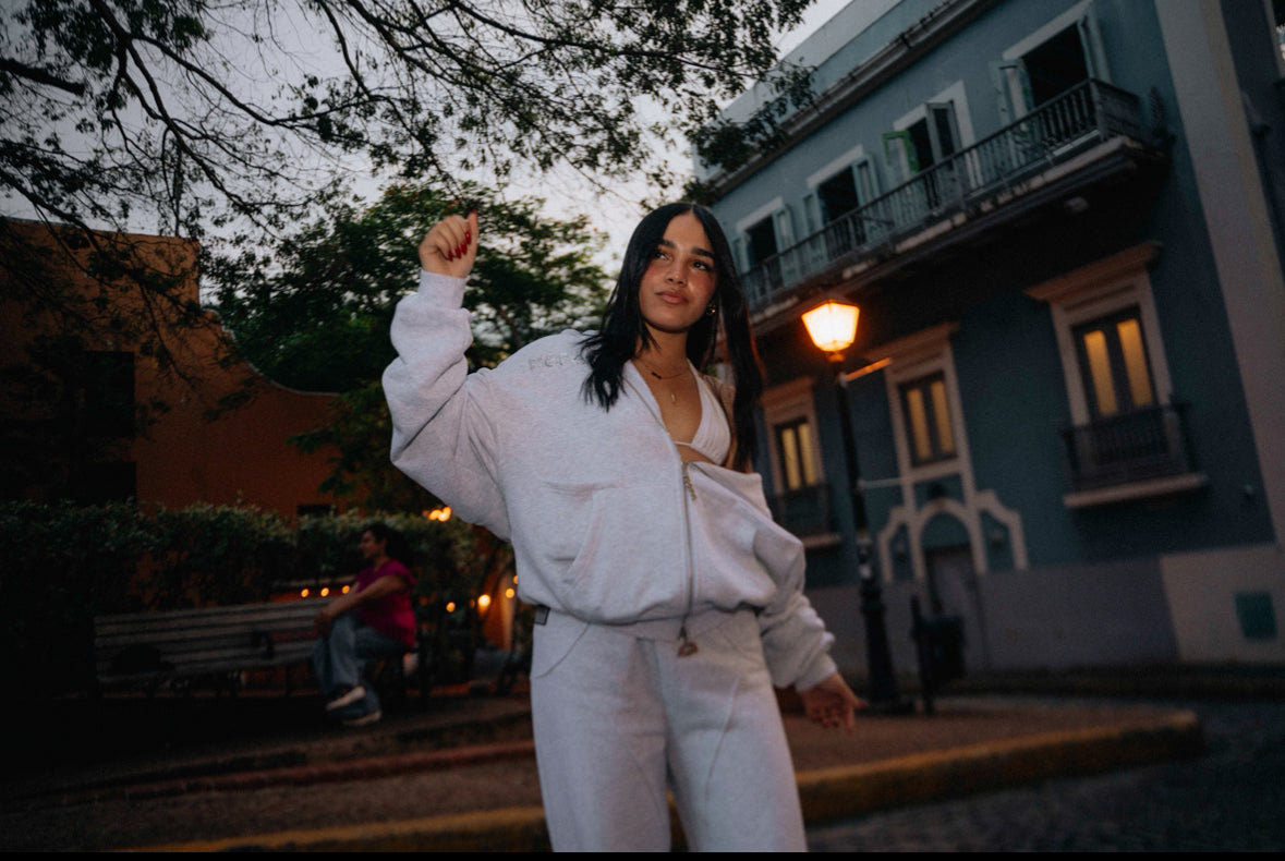 cBasics white Zip Up (RESTOCK)