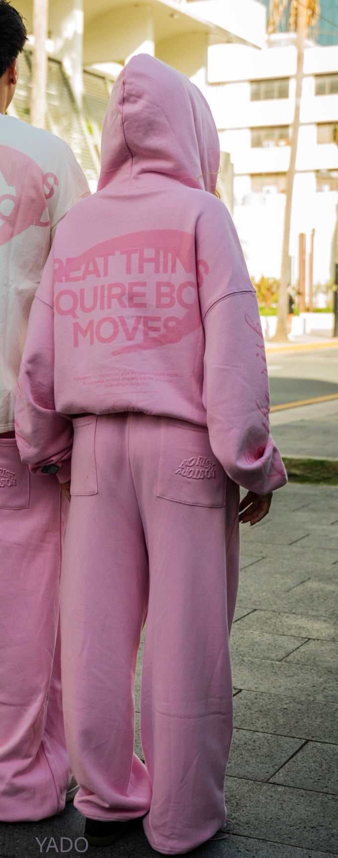 Sudadera rosa con cremallera (Reestock)