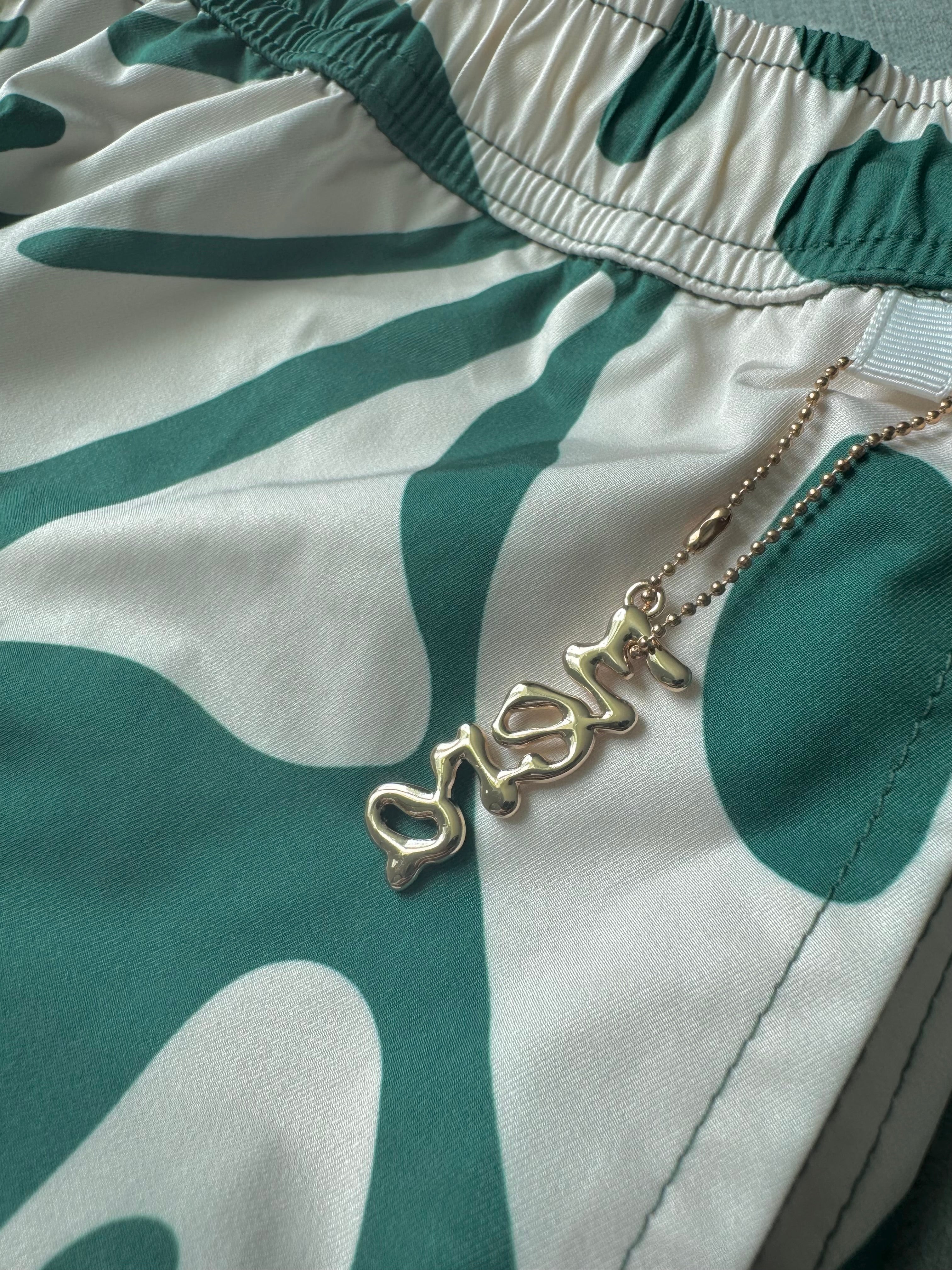 Corto de verano verde